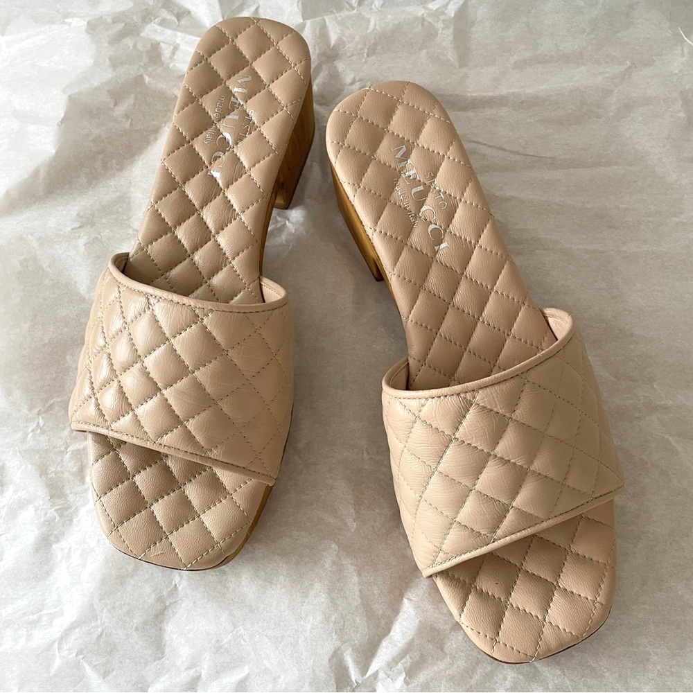 Puffy Italian leather Platform Slide. Beige, Sz 7